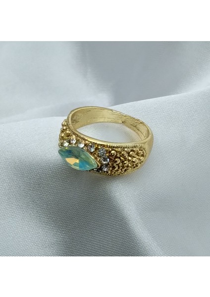 YENİ SEZON Vip Seri Paslanmaz Çelik Altın Kaplama Dorika'lı Yeşil Taş'lı Yüzük