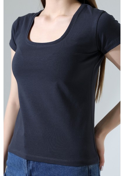 Kare Yaka Kısa Kol Penye Kompakt Likralı Esnek Basic T-Shirt 21069 Füme fiyatları