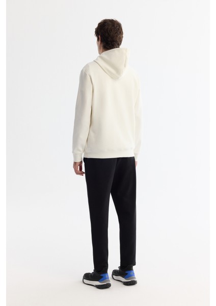 Erkek Ekru Kapüşonlu Pamuklu Baskılı Elastan Sweatshirt A42y1324
