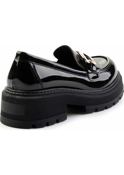 Siyah Rugan Kadın Loafer Ayakkabı K01823260008 fırsatları