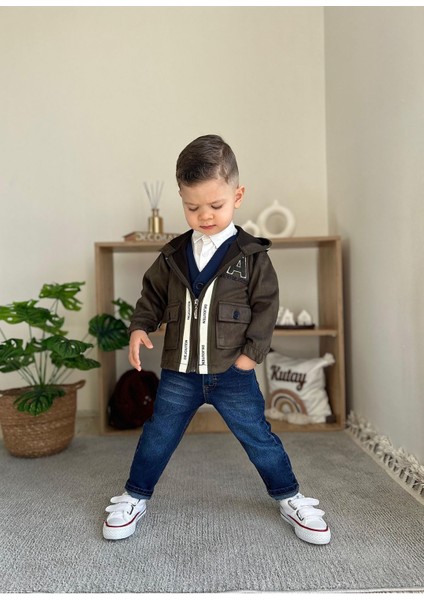 Şerit Detaylı Cepkenli Erkek Çocuk 4 lü takım - Yeşil