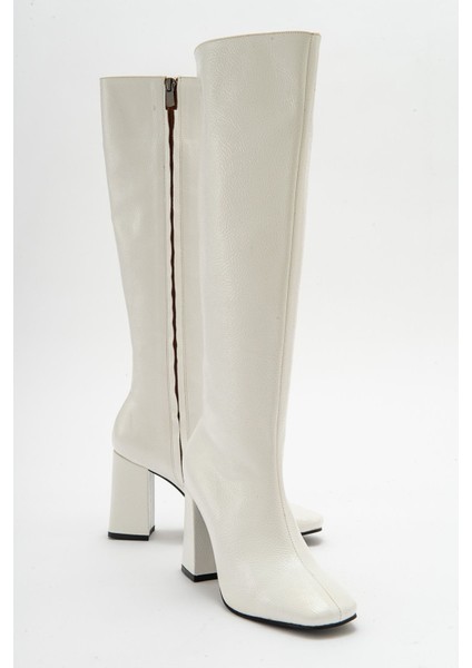 DOLVEN Beyaz Rugan Fermuarlı Kadın Çizme