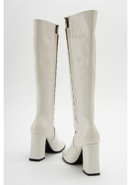 DOLVEN Beyaz Rugan Fermuarlı Kadın Çizme indirimleri