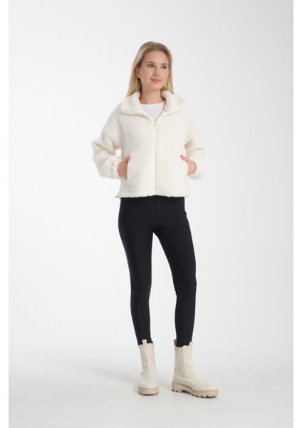 Dik Yaka Lastik Detaylı Çift Cepli Peluş Ceket modelleri