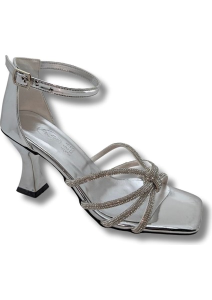 Velours Divin Kadın Taşlı Kadeh Topuk Abiye Ayakkabı - Velours Divin - Gümüş - 39 fırsatları