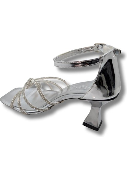 Velours Divin Kadın Taşlı Kadeh Topuk Abiye Ayakkabı - Velours Divin - Gümüş - 39 indirimleri