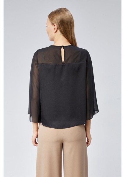 Koçu Şifon Garnili Yırtmaçlı Bluz fırsatları