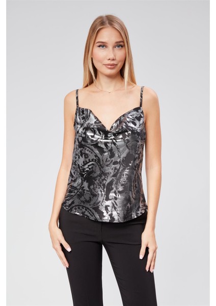 Desenli Degaje Yaka Top