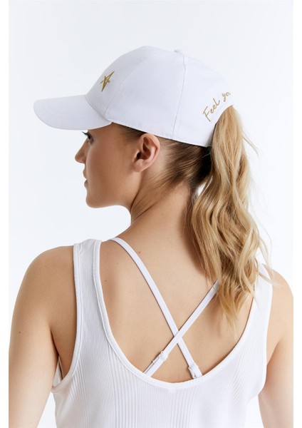 ED2302-02 Şapka Beyaz modelleri