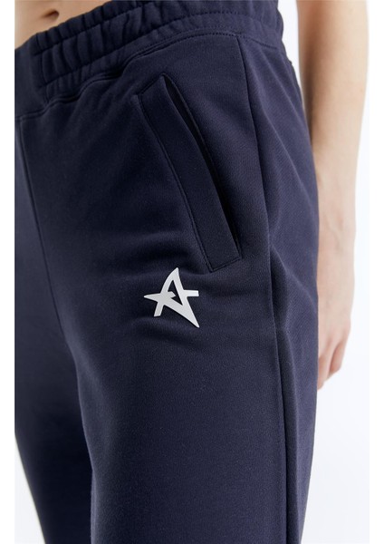 ED7737-09 Coach Normal Belli Kadın Jogger'ı Lacivert fırsatları