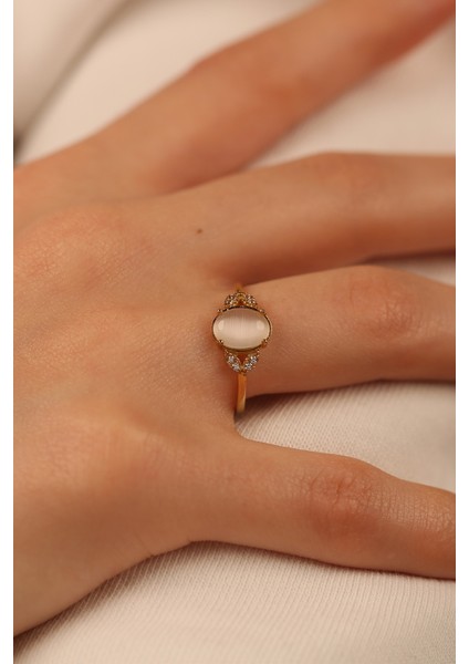 Beyaz Opal Taşlı Altın Yüzük CGKYZK0312