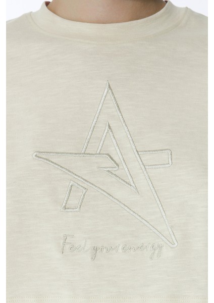 ED2307-05 Victoria Crop Organik Pamuk Genç Kız ve Kadın Tişört Ekru modelleri