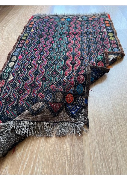 50 x 93 cm Etkileyici El Dokuma Renkli Yıkanabilir Küçük Alanlar Için Kilim fiyatları