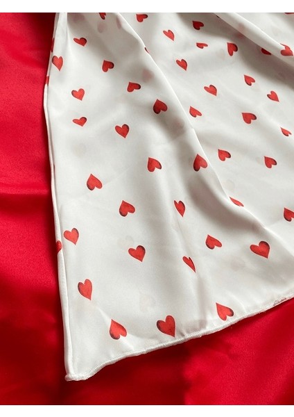 Göğüs Dantel Detaylı Kalp Baskılı Saten Gecelik fırsatları