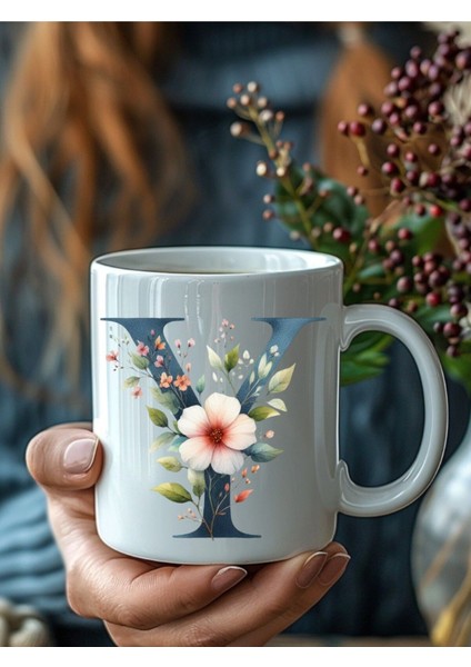 Renkli Çiçekli Harf Şeklinde Kişiye Özel 3 Boyutlu Tasarım Seramik Kupa Mug - Hediyelik