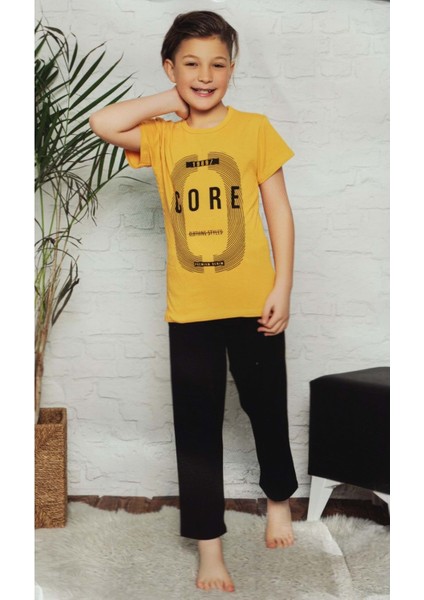 Kısa Kol Tişört , Uzun Pantolon Erkek Çocuk Pijama M00672
