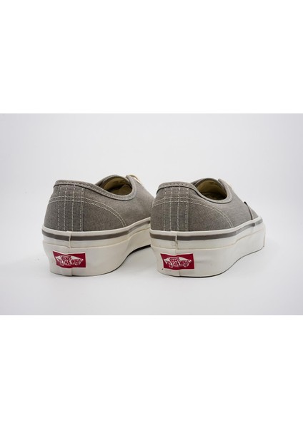 Mte Authentic Reissue 44 Gri Unisex VN000CT7DKK1