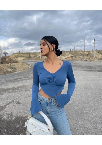 Sırt Dekolteli Zincir Detaylı Crop