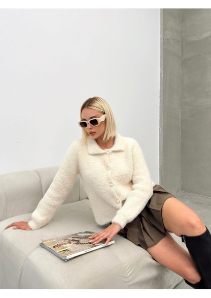 Peluş Triko Polo Yaka Hırka indirimleri