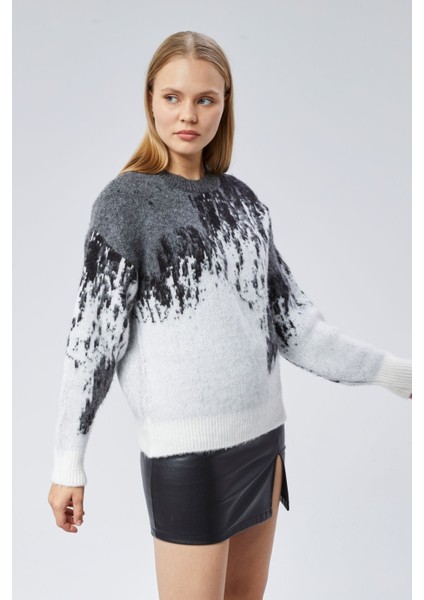 Gri Beyaz Geçişli Yumuşak Yün Kazak fiyatları