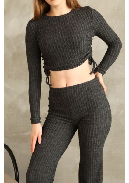 Kadın Fitilli Büzgülü Bağlama Detaylı Crop Pantolon Takım fırsatları