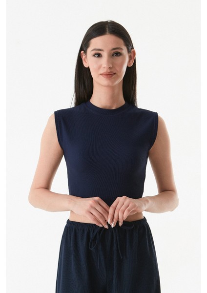 Fitilli Bisiklet Yaka Crop Tişört fırsatları