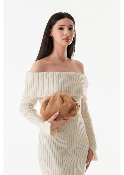 Çıtçıtlı Zincirli Pelüş Çanta