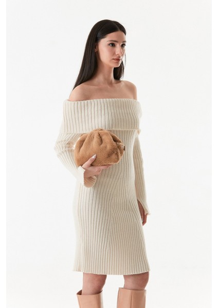 Çıtçıtlı Zincirli Pelüş Çanta