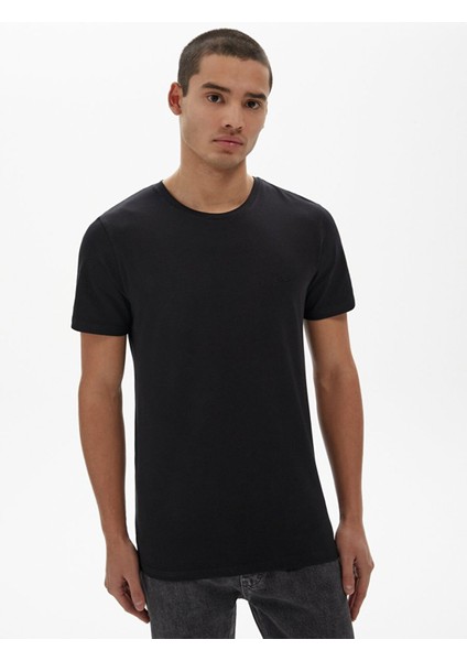 Erkek Sıfır Yaka Basıc Slım Kısa Kollu Siyah T-shırt fiyatları