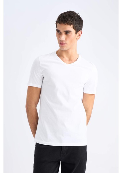 %100 Pamuk Slim Fit Dar Kesim V Yaka Basic Düz Kısa Kollu Tişört M7668AZ25SP