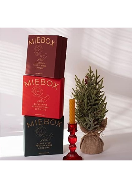 Arınma Seti (1 Adet Palo Santo Tütsü + 2 Adet Balmumu Mum + 1 Demet Adaçayı Tütsüsü)