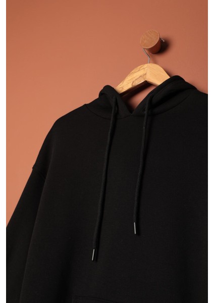 Üç Iplik Kanguru Cep Kapüşonlu Kadın Siyah Sweat fırsatları