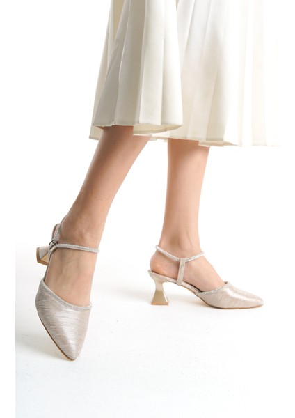 Gold Simli Taşlı Kısa Topuklu Kadın Abiye Ayakkabı fırsatları