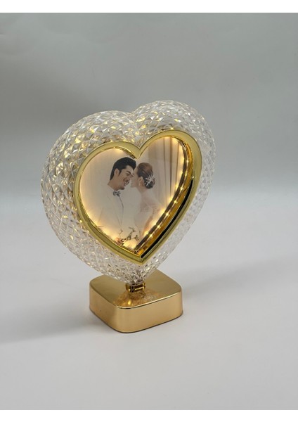 Kalpli LED Işıklı 3 Fasılalı Şarjlı Resim Çerçevesi fırsatları