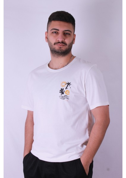 Yakamoz Baskılı Beyaz Erkek T-Shirt Tr-10 fiyatları