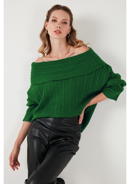 Oversize Fit Madonna Yaka Triko Kazak Bayan KAZAK 4615216 fırsatları