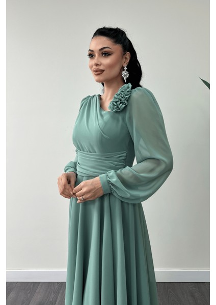 Şifon Kumaş Gül Detaylı Midi Boy Elbise - Mint Yeşili
