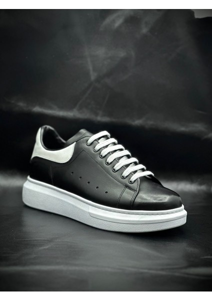 Siyah Yüksek Tabanlı Ortopedik Spor Ayakkabı – Rahat & Şık Günlük Erkek Sneaker, Casual