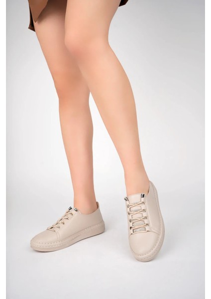 Kadın Bej Spor Ayakkabı Suni Deri Düz Taban Günlük Kullanım İçin Şık Tasarım modelleri