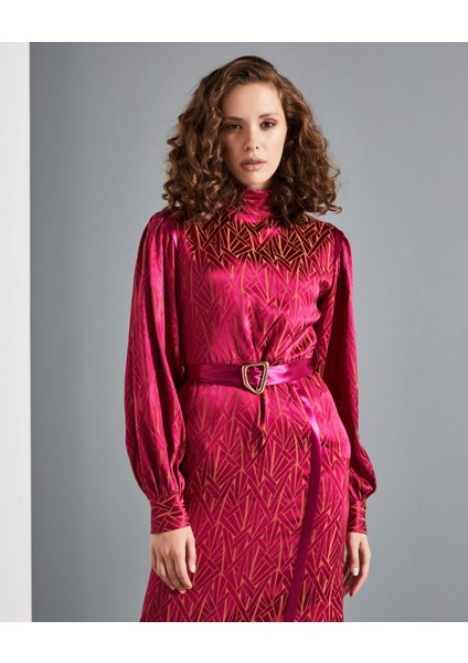 Kadın Yırtmaçlı Midi Elbise - Kemer Detaylı - Şık ve Zarif Tasarım - Özel Gün ve Davetler Için Elbise