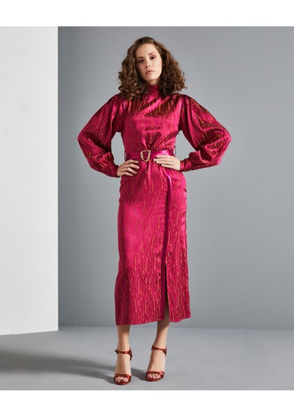 Kadın Yırtmaçlı Midi Elbise - Kemer Detaylı - Şık ve Zarif Tasarım - Özel Gün ve Davetler Için Elbise modelleri