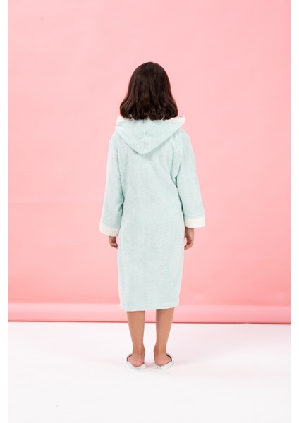 Minnie Mouse Heart Nakışlı Disney Lisanslı Kapüşonlu Çocuk Bornozu 9/10 Yaş modelleri