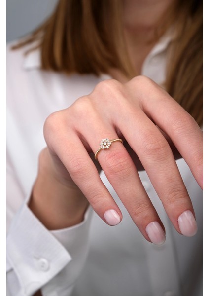 Güzide 14 Ayar Altın Taşlı Altıgen Yüzük