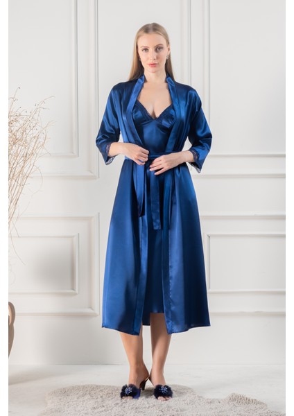 Kadın Güpür Dantel ve Sırt Detaylı Uzun Saten Çeyizlik Ikili Gecelik Sabahlık Takımı modelleri