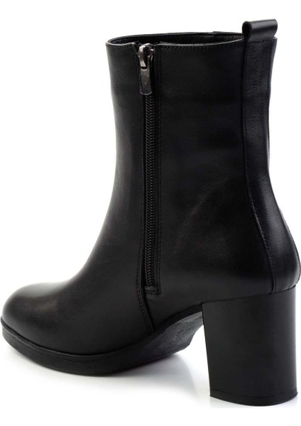 Siyah Deri Kadın Bot & Bootie K02087752903 fırsatları