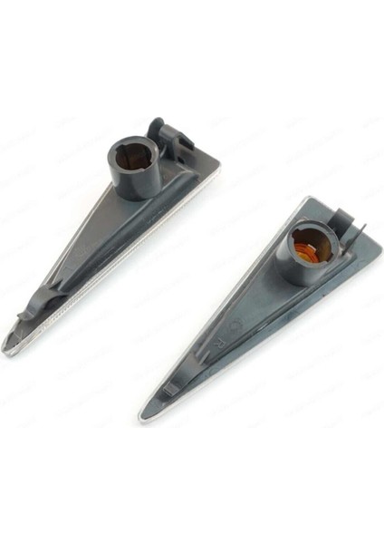 Renault Megane 2 Sağ + Sol Ön Çamurluk Sinyal Lambası 2003--2010 modelleri