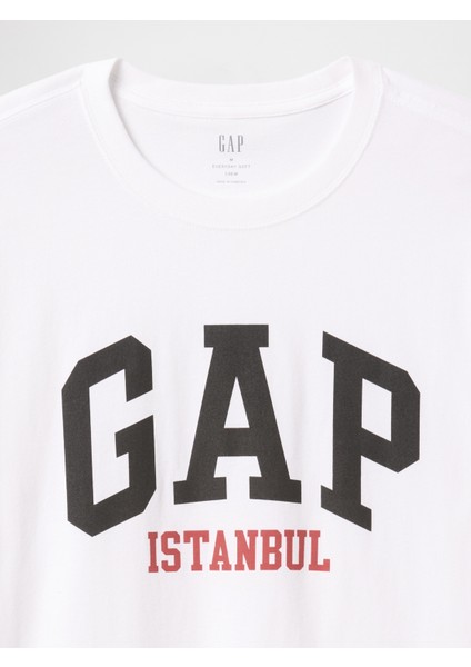 Erkek Beyaz Everyday Soft Gap Istanbul Logo T-Shirt modelleri