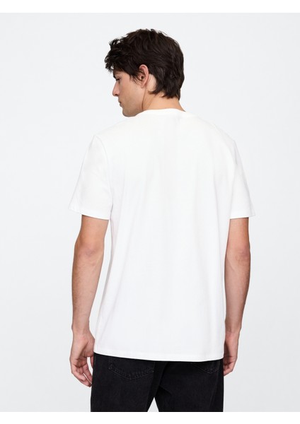 Erkek Beyaz Everyday Soft Gap Istanbul Logo T-Shirt fırsatları