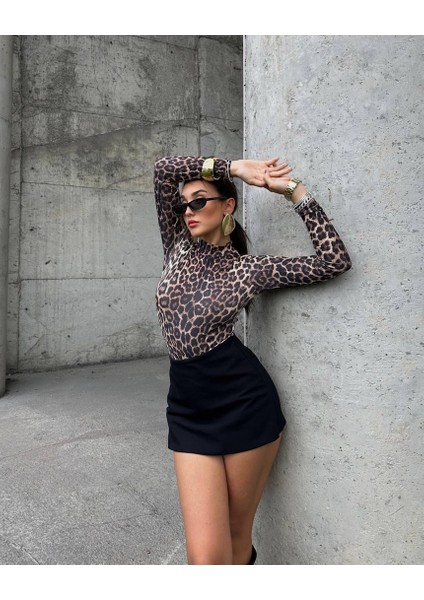 Butik Nis Çıtçıtlı Leopar Desenli Body