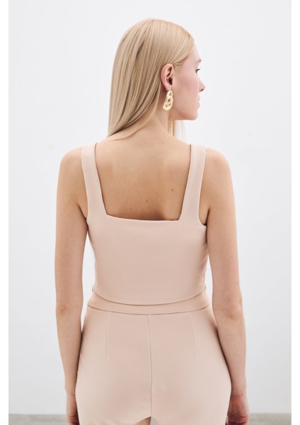 Yaka Gold Aksesuarlı Bluz - Bej fırsatları